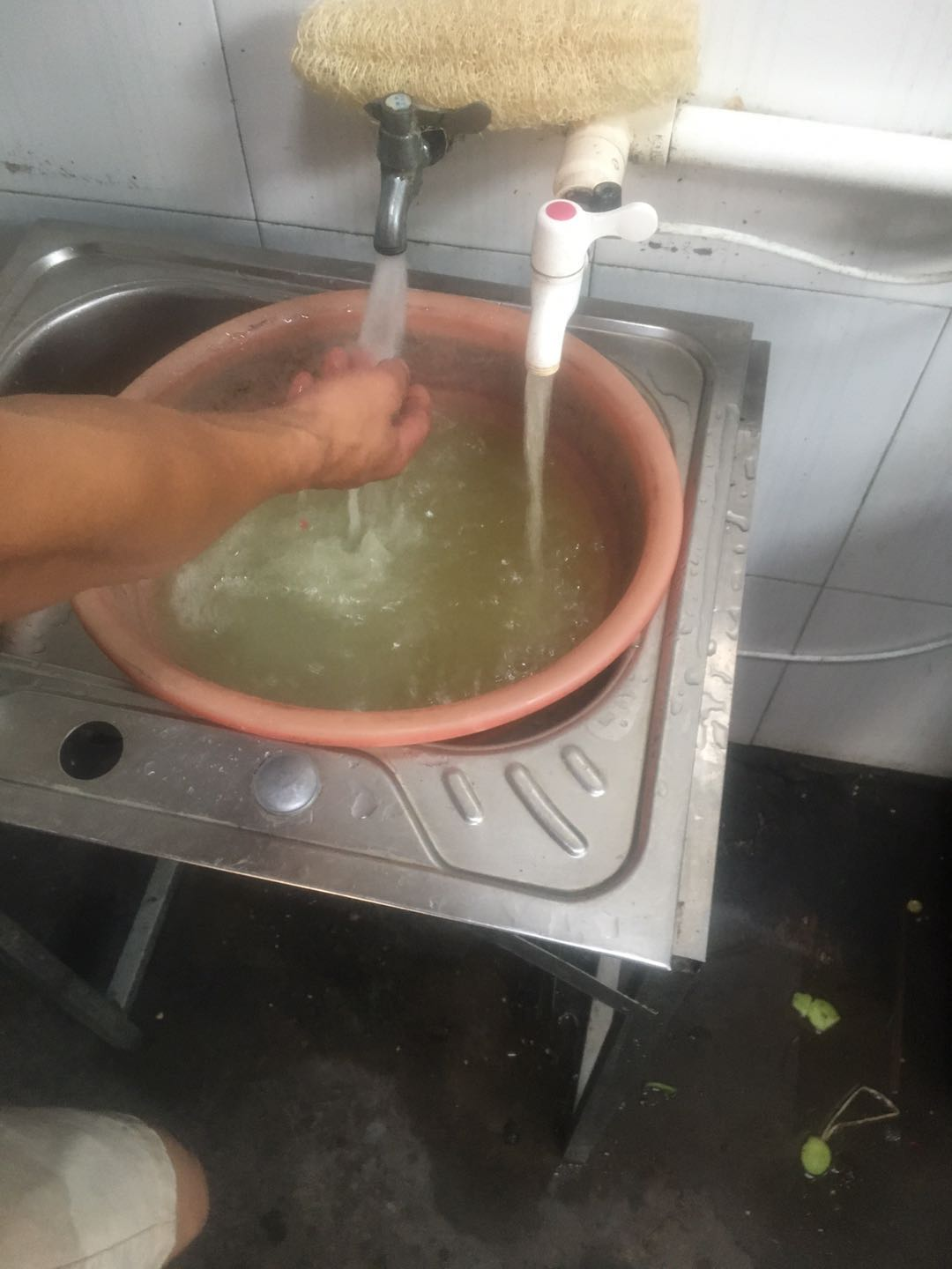 定期清洗水管也能保護(hù)我們的水管